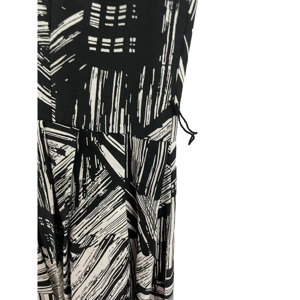 Coldwater Creek Size 8 Dress Black White A Line V Neck Modern Sleek Zipper - Picture 3 of 7